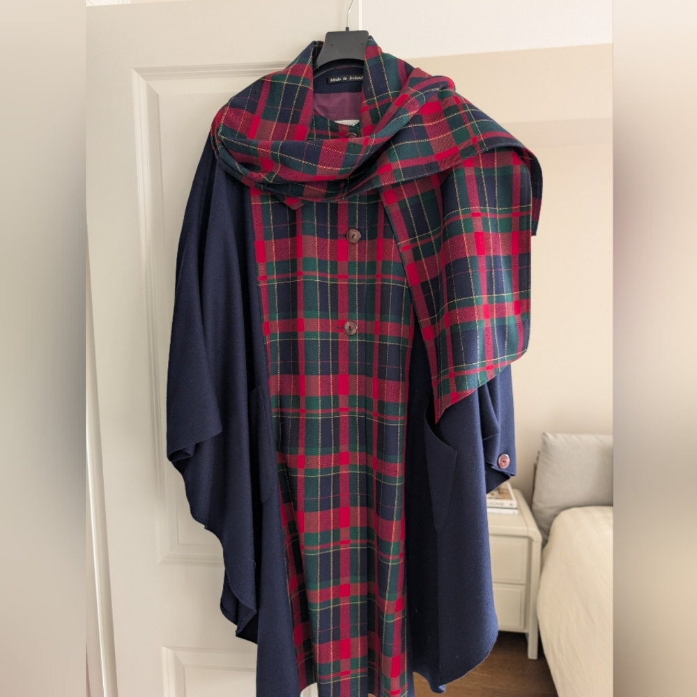 Vintage Avoca Collection Irish Tartan Long Cape - Size 1